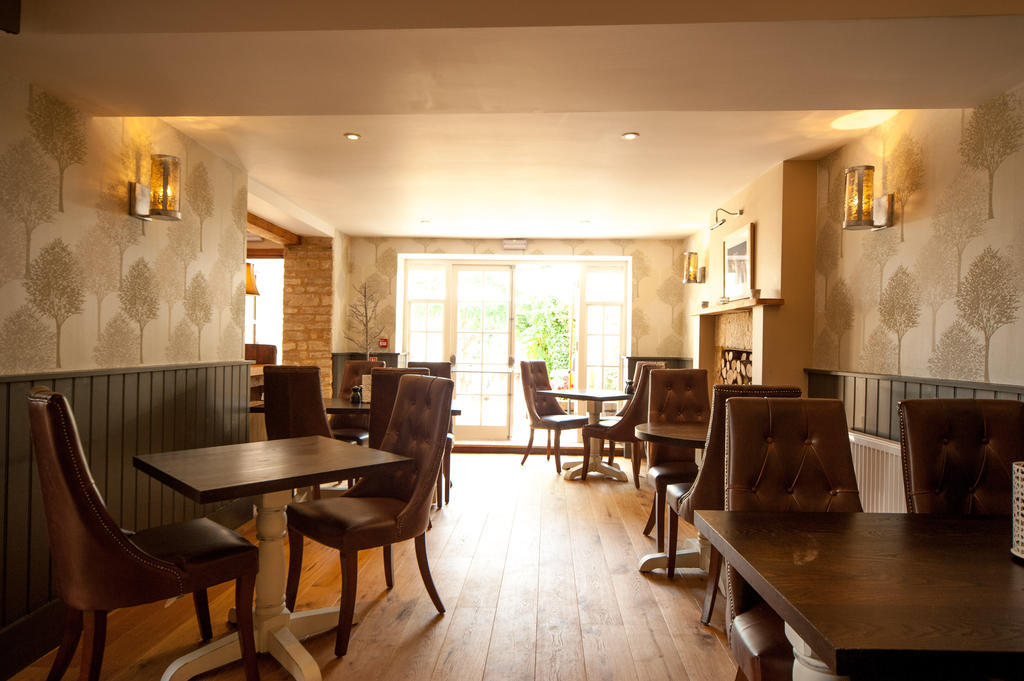 The Wychwood Inn Shipton under Wychwood Luaran gambar